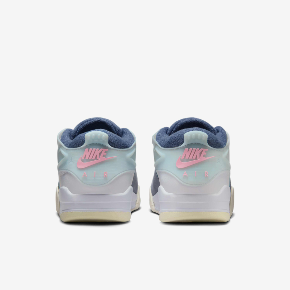Jordan 4 RM « White / Diffused Blue / Ashen Slate / Prism Pink »