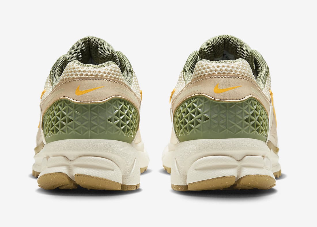 Nike Zoom Vomero 5 "Sail Laser Orange"