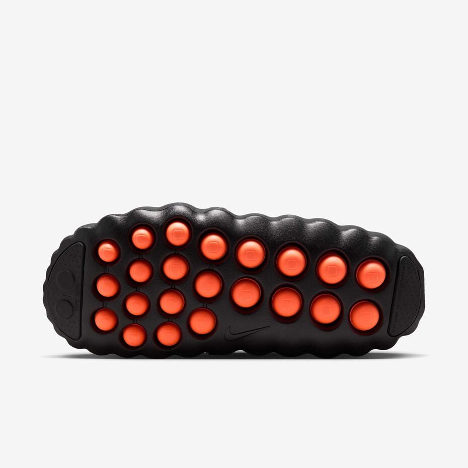Nike Mind 001 « Black Hyper Crimson »