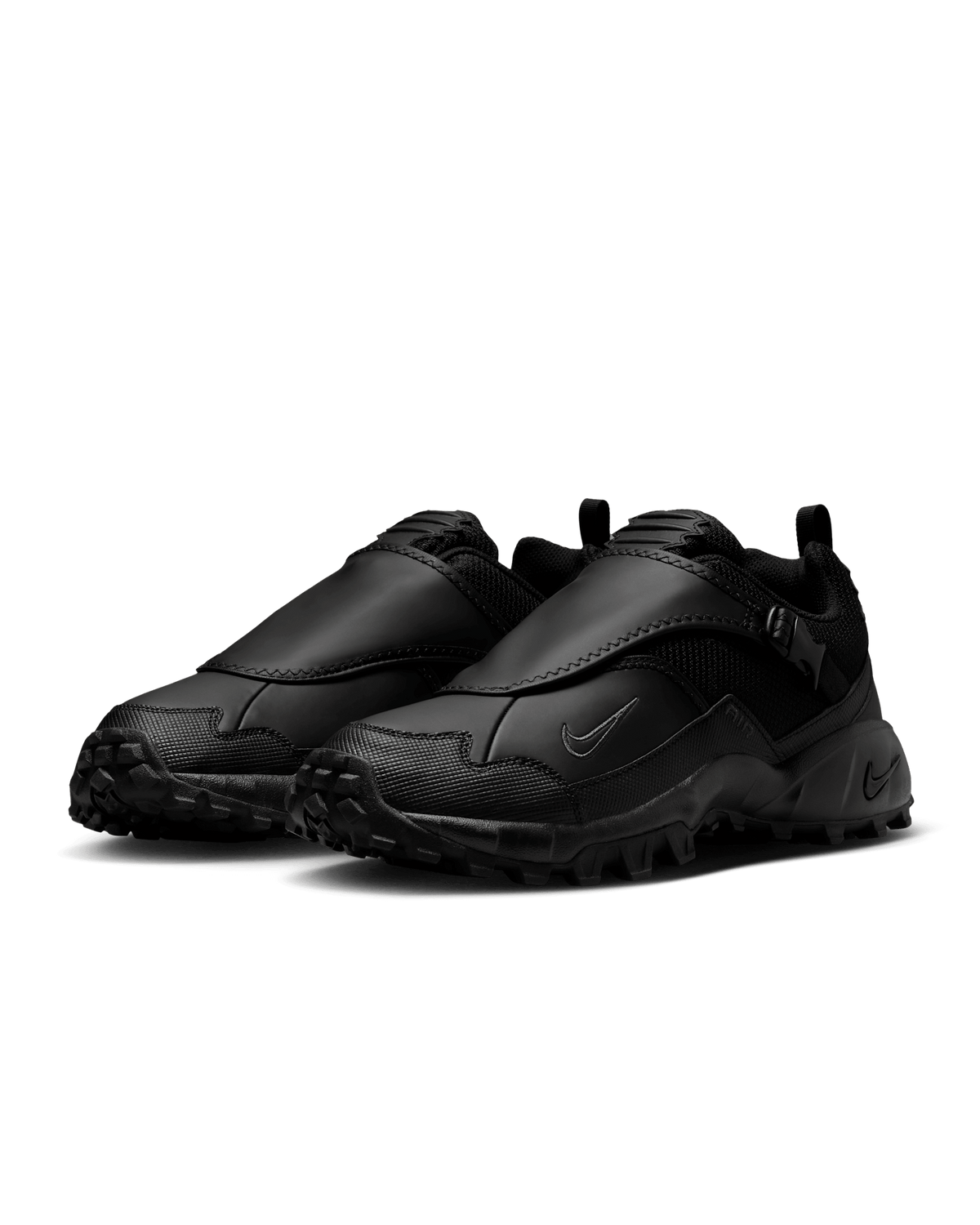 Nike ACG Phassad "Triple Black".