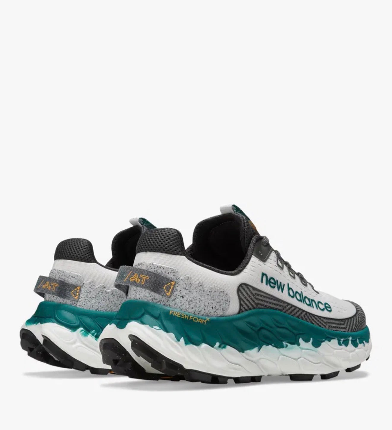 New Balance Fresh Foam X More Trail v3