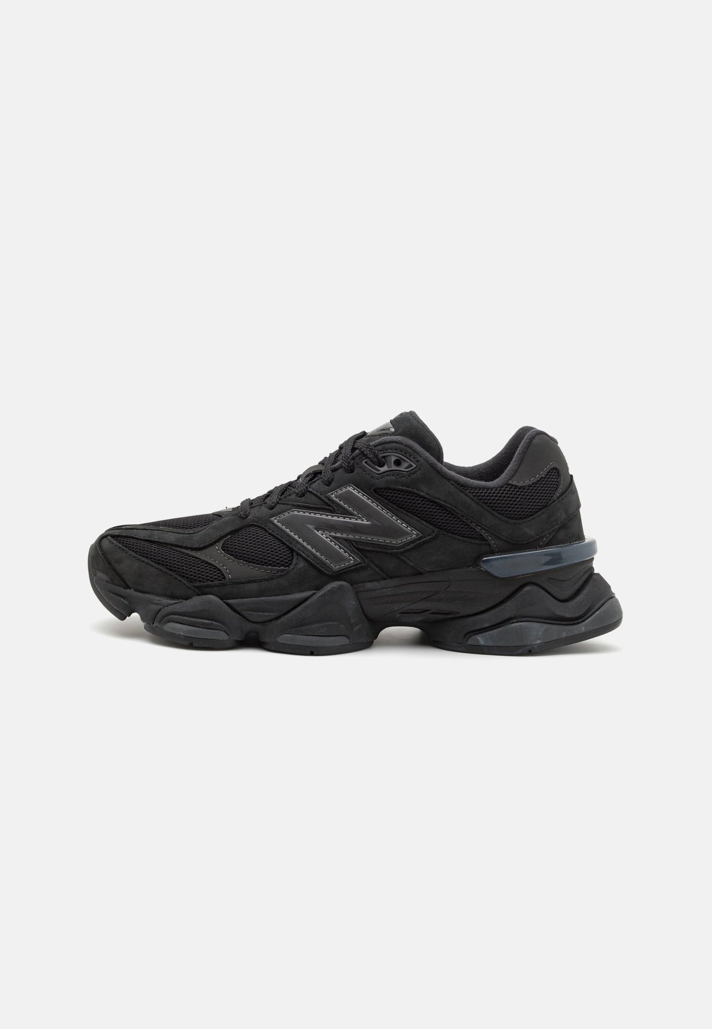 New Balance 9060 « Triple Black »