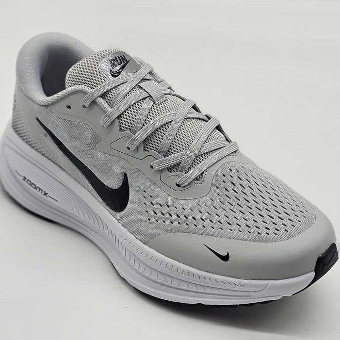 Nike ZoomX Vomero 17