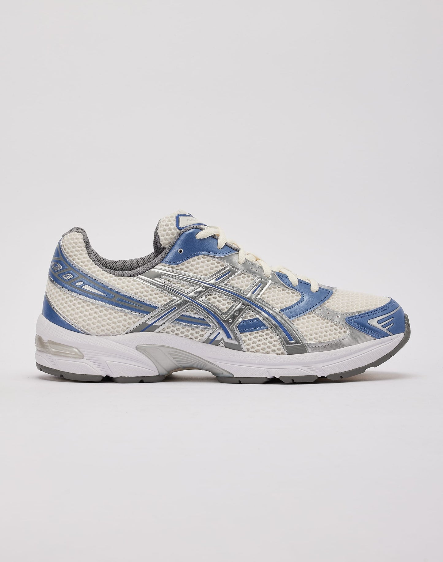 ASICS GEL-1130 dans le coloris phare Cream/Blueberry