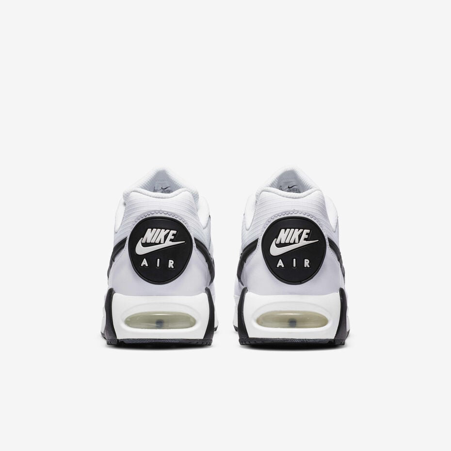 Nike Air Max IVO