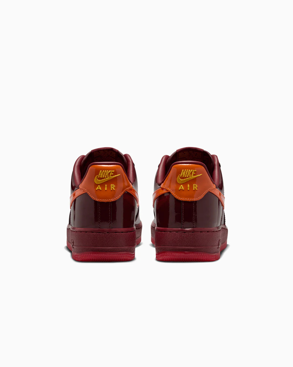 Nike Air Force 1 Low QS "Patent Leather" dans le coloris officiel Dark Team Red / Safety Orange
