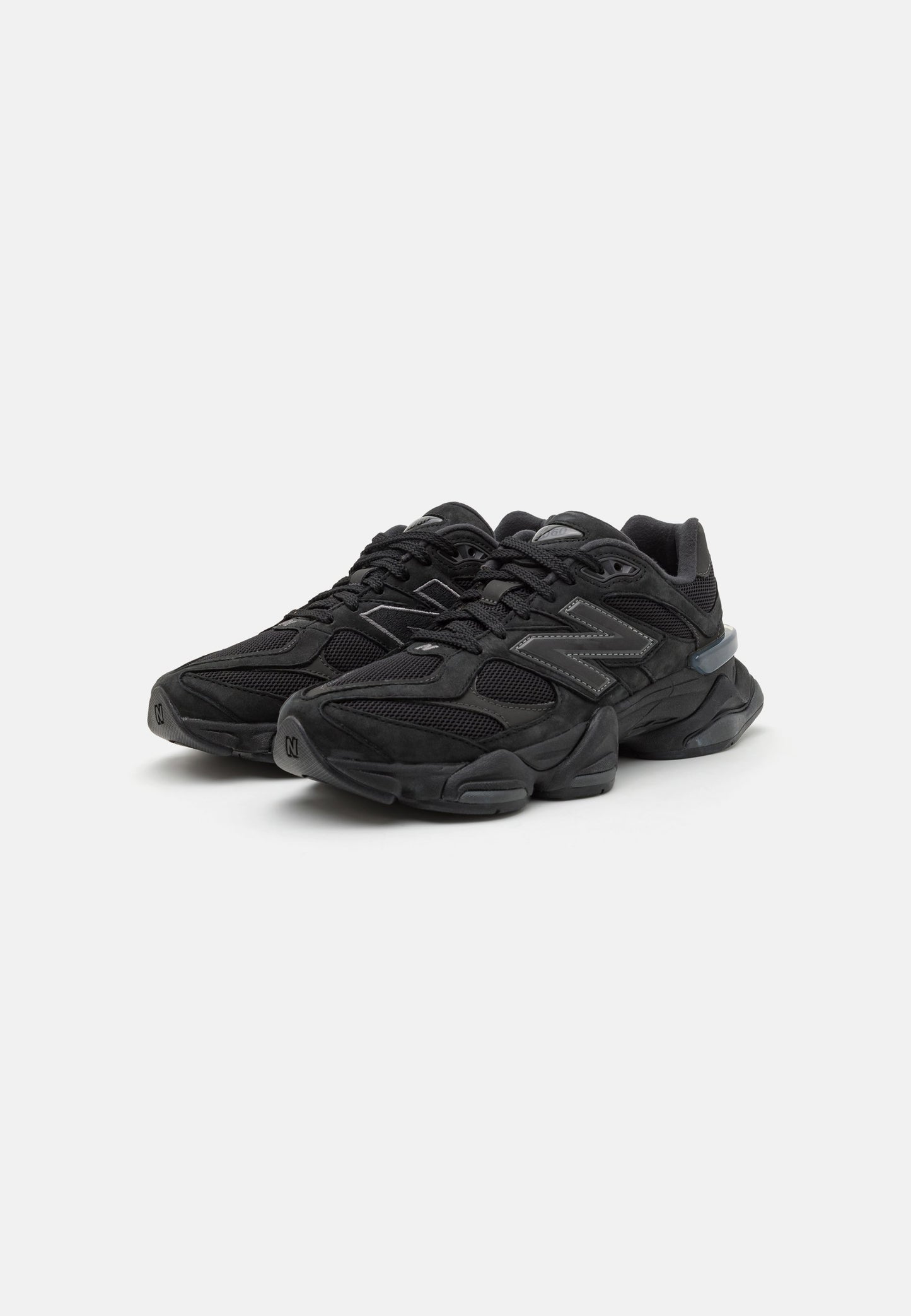 New Balance 9060 « Triple Black »