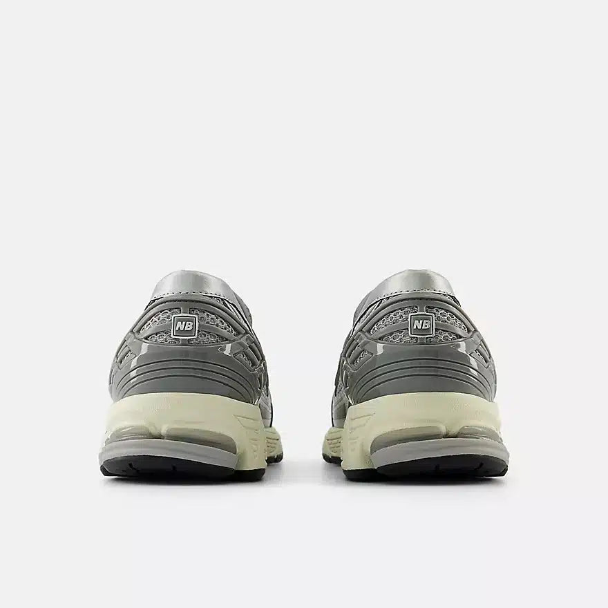 New Balance 1906L Loafer